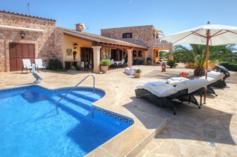 Fantastic luxury villa for sale in Minorca in Punta Prima