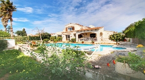 Villa Casa Parasio on Menorca in Trebaluger for sale