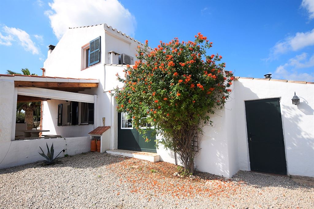 Antique Villa for sale with completely renovated in Menorca – Mahon