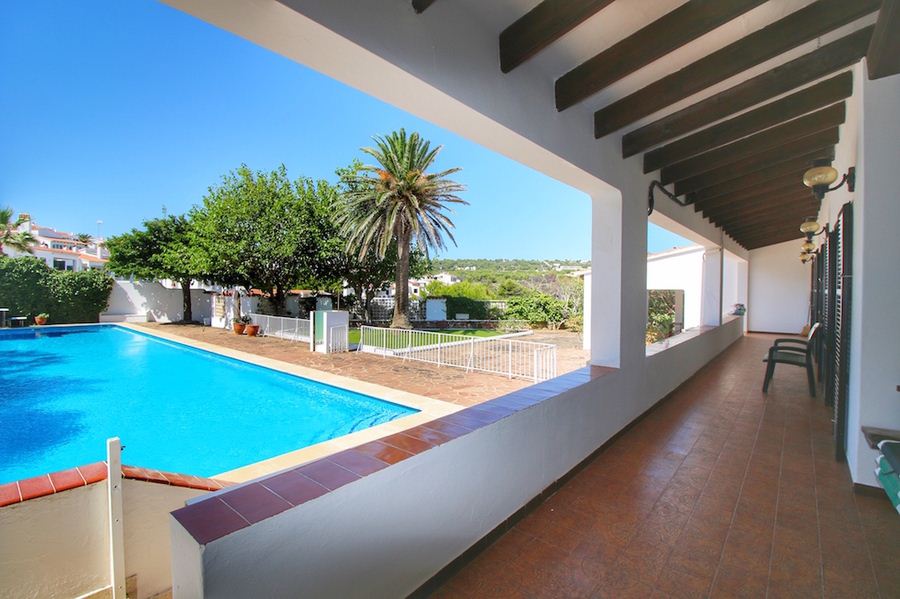 Luxurious villa with straight access to the sea in Menorca for sale