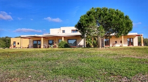Wonderful house for sale in the famous village Binibeca Vell on Menorca