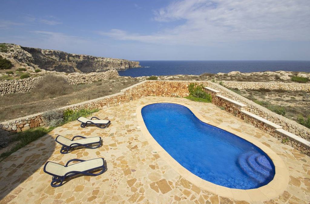 Magnificent sea facing front line villa for sale in Cala Morell