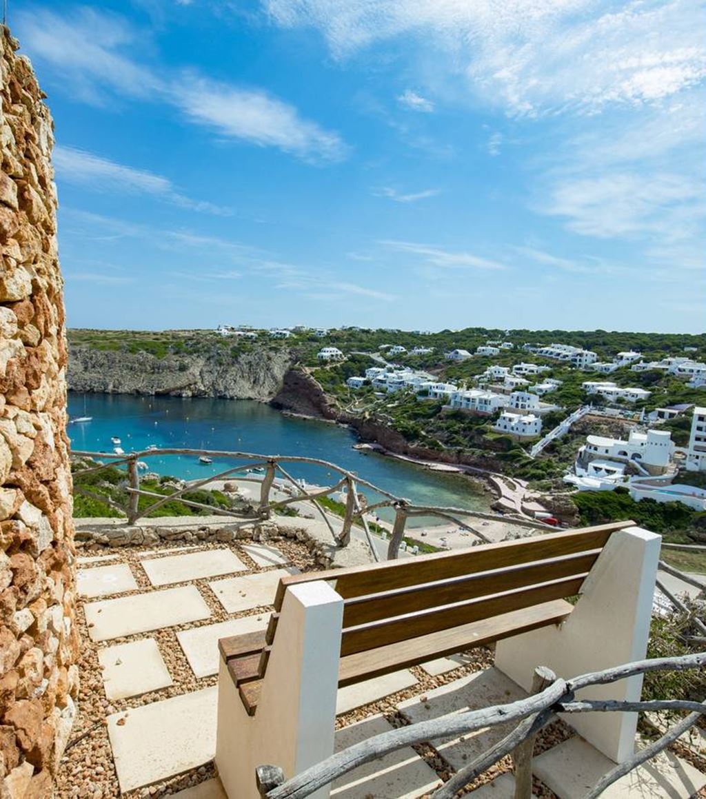 Excellent renovated villa for sale with sea views in Cala Morell