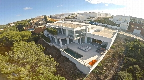 Fully functional stunning modern villa for sale  in Cala Llonga