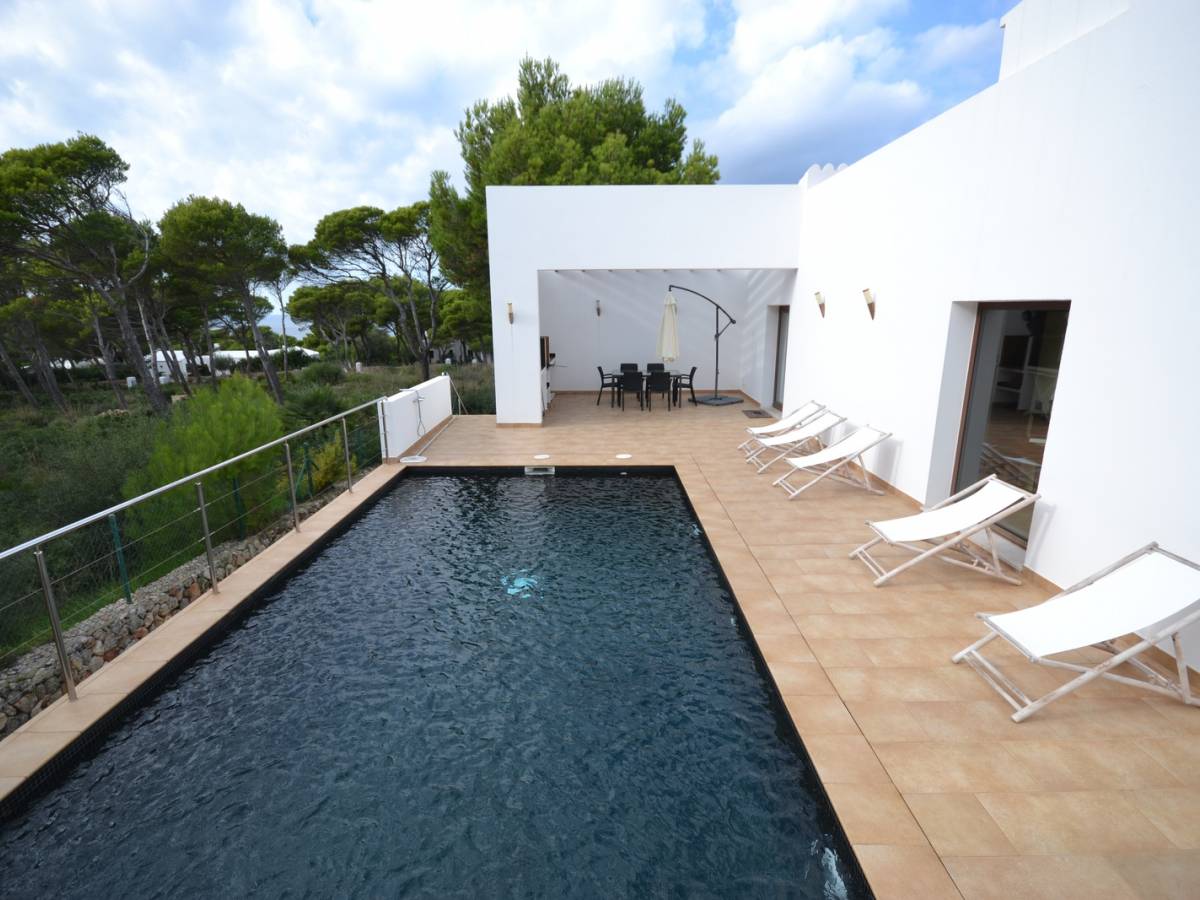 Astonishing modern villa in Ciutadella with fabulous garden