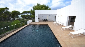 Astonishing modern villa in Ciutadella with fabulous garden