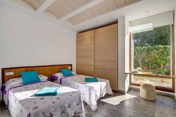Modern villa on the south coast of Menorca near the beach for sale