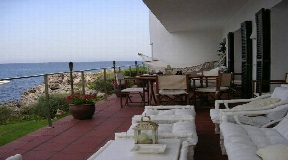 Villa on Menorca first line to the sea for sale
