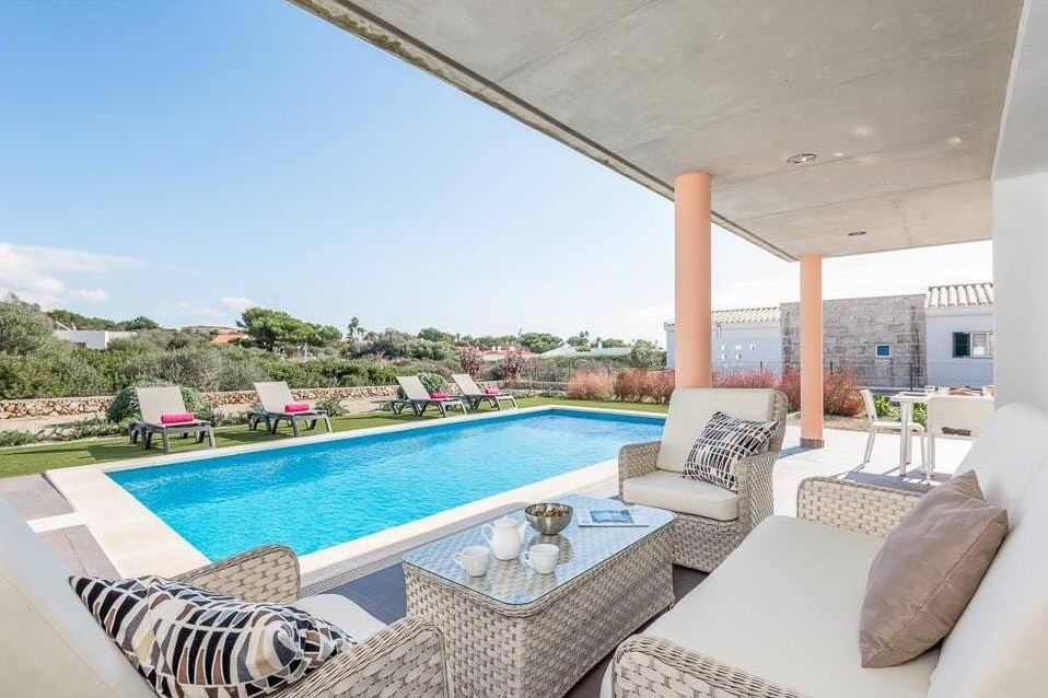 Modern villa with swimming pool on Menorca in Binidali for sale