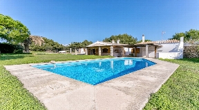 Wonderful countryside finca with pool situated near Ciutadella