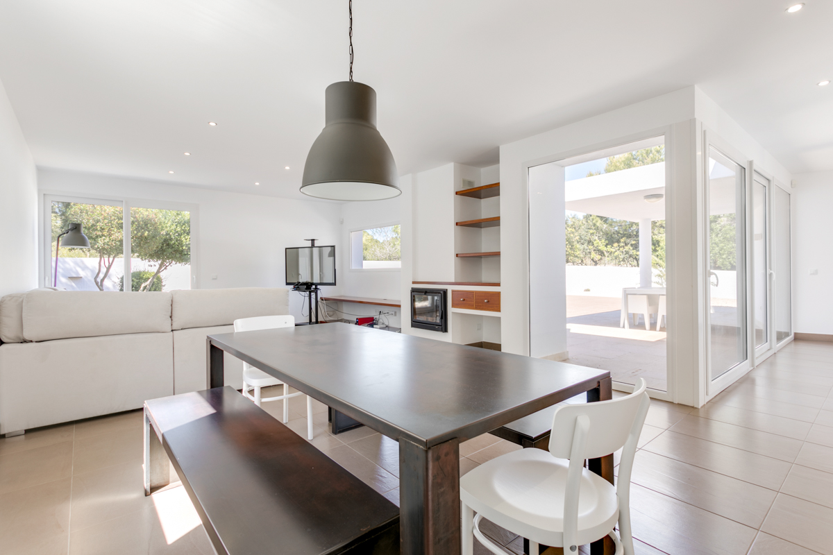 Nice trendy villa with tourist license in the area of Cala Santandria