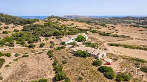 Nice finca for sale with private access in Ferragut Vell