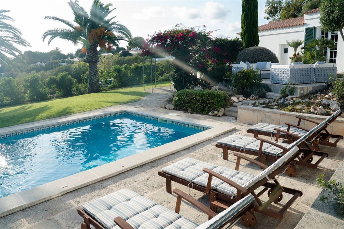 Wonderful villa for sale with sea views in Binibeca