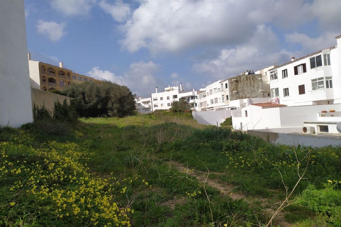 Large developable land with many possibilities in the south of Alaior